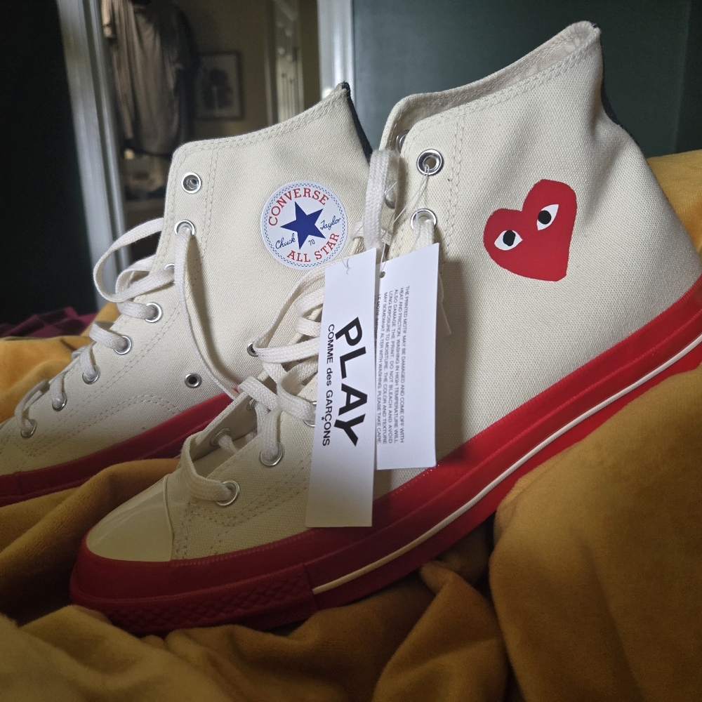 Converse x Comme des Garçons PLAY Chuck 70 Hi Pristine/Red/Egret Sneaker A01794C